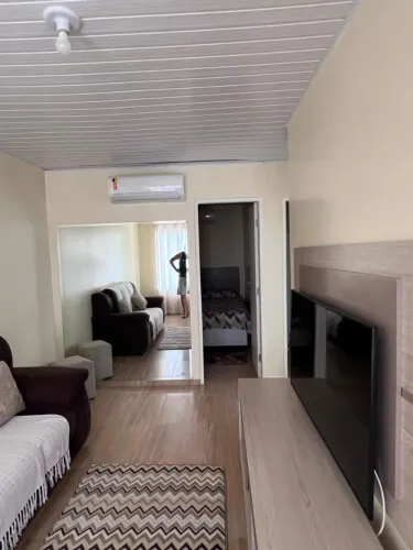 VENDO CASA DENTRO DE CONDOMÍNIO