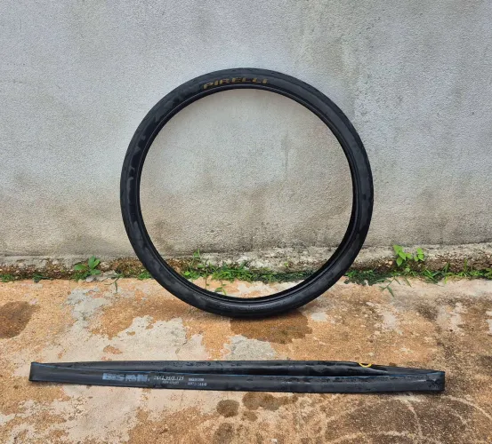 Pneu Pirelli aro 26 26x2.125 + câmara 26x1.95/2.125
