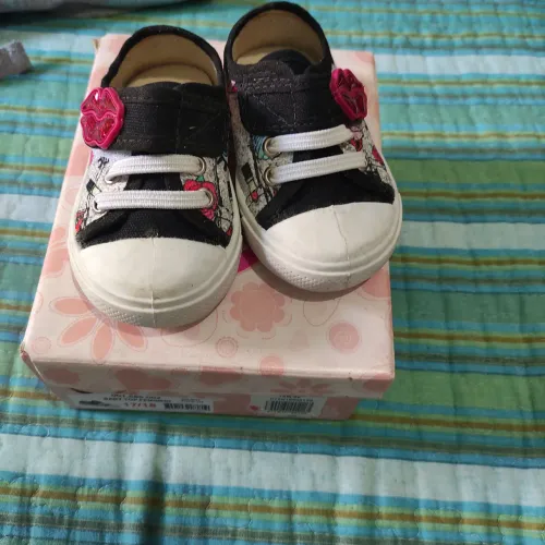Tênis bebê menina Tam 17 Novo