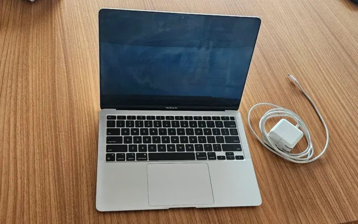 macbook air m1 512