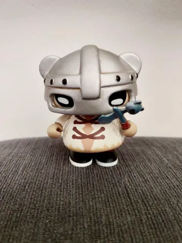Toy Art Kidrobot Viking