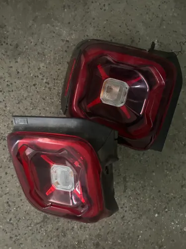 Par de lanterna de jepp renegade led 