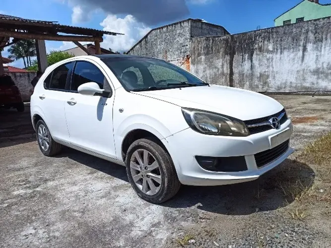 Sucata Para Retirada De Peças Jac J3 Hatch 1.5 2015 Branco Completo 