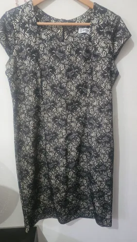 Vestido de renda preto forro champanhe festa tam G