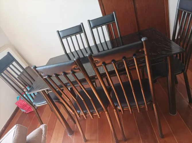 Mesa de Jantar com 6 Cadeiras