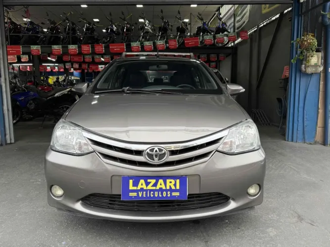 Toyota Etios XLS Sedan 1.5 Flex 16V 4P Aut. 2017