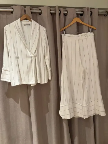 Conjunto social listrado branco Maria Filó
