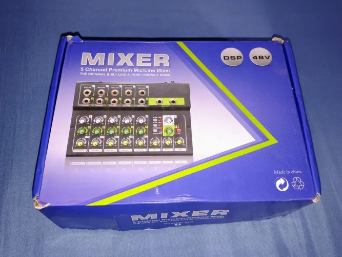 Mixer de áudio
