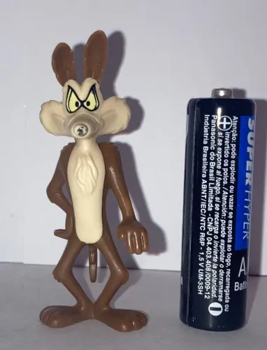 Kinder Ovo Figuras Personagem Looney Tunes-Coiote .