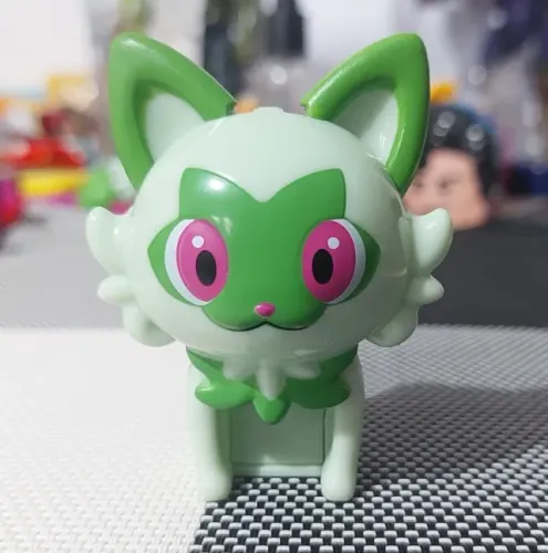 Boneco Pokémon Sprigatito Coleção Mc Donalds Perfeito