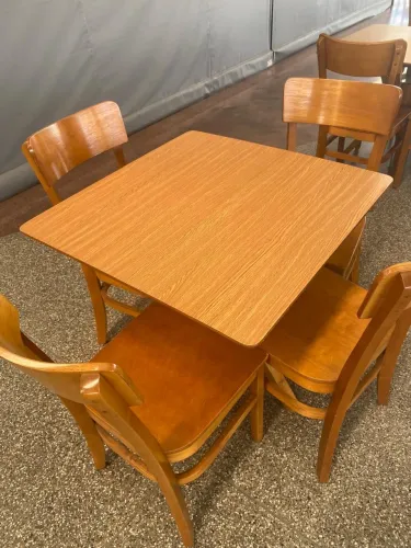 Móveis para bar e restaurantes