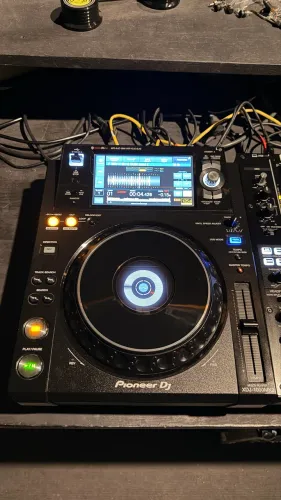 Par de XDJ 1000 MK2 Pioneer