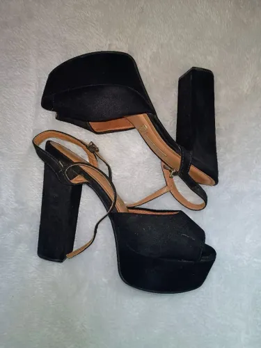 Sandalia salto vizzano