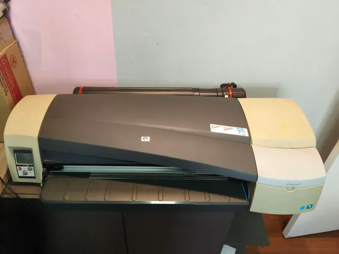 Plotter HP DesignJet 111