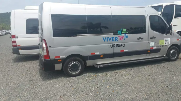 Locação de Van com Motoristas para Aparecida 