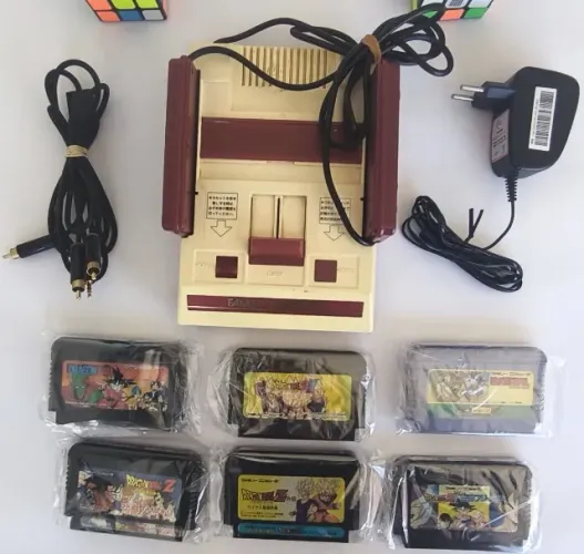 Nintendo Family Computer Standard Cor  Branco E Vermelho