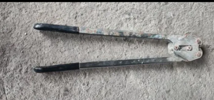 Alicate esticador e selador para fitas pet e aço 16mm