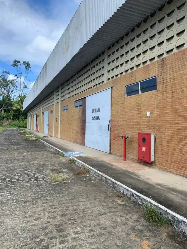Galpões e áreas para locação 