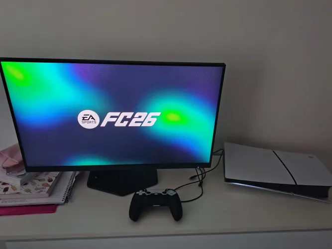 PlayStation 5 1GB de memória com 4 jogos já instalados 