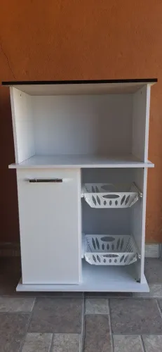 Armário Multiuso com Cesto