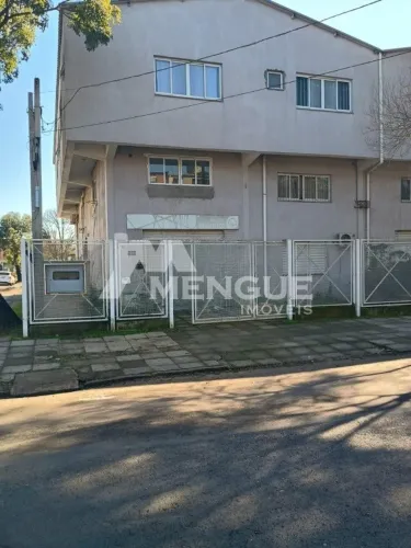 Loja para alugar com 220m em Sarandi, Porto Alegre.