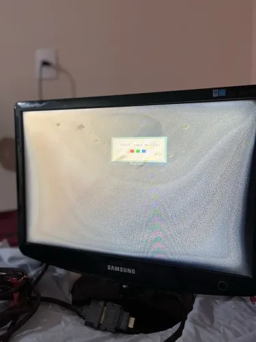 Monitor Samsung 19 LED HD VGA/DVI Funcionando