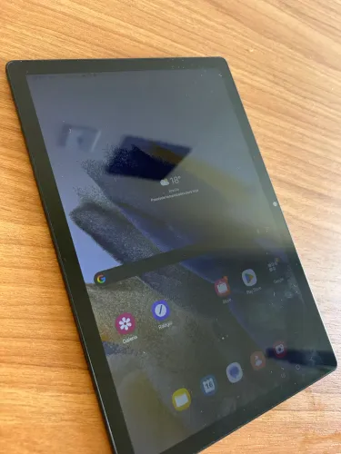 Tablet Samsung A8