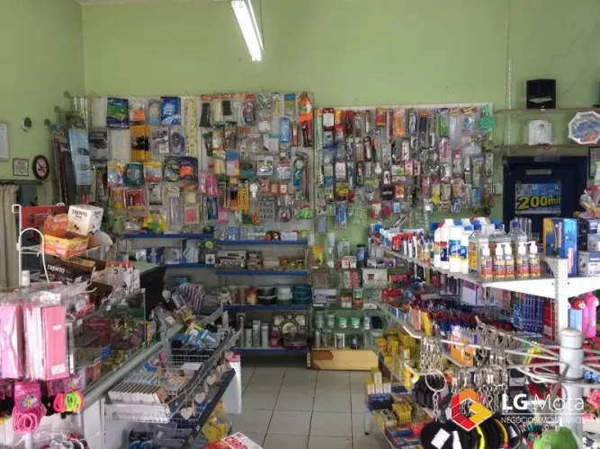 EXCELENTE PONTO COMERCIAL A VENDA COM FATURAMENTO