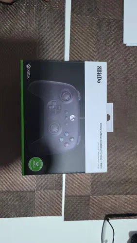 Controle 8BitDo Ultimate Wired para Xbox e PC - Preto