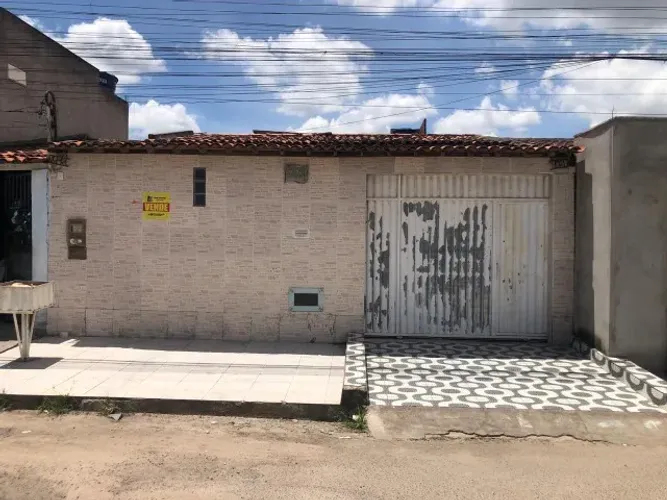 VENDO CASA NA PRAÇA DO GEORGE AMERICO FSA/BA
