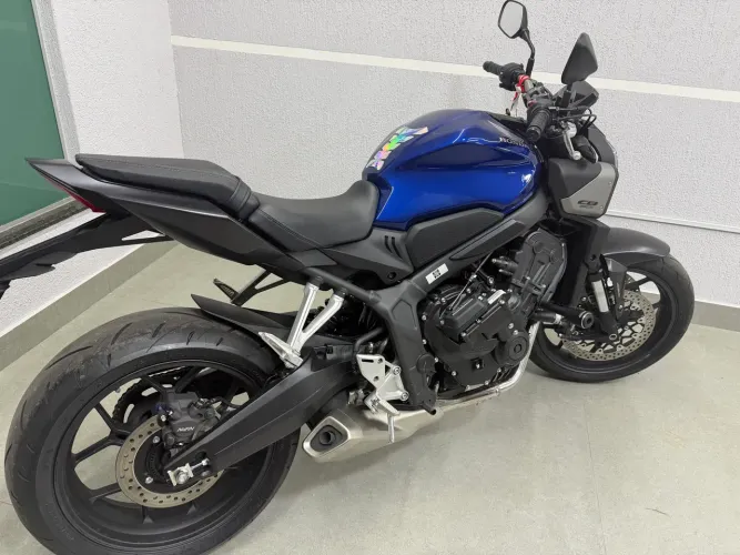 Honda CB 650R (Nova Hornet) - Estado de 0KM!