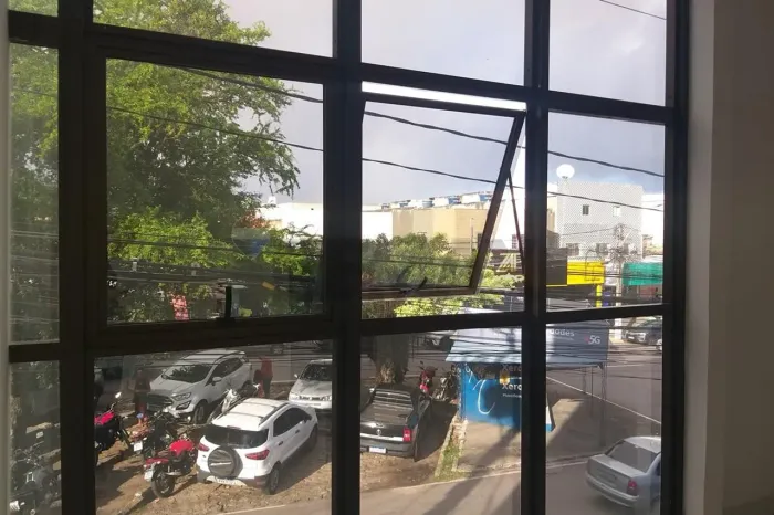Aluga-se Ponto Comercial no Alecrim - Avenida Presidente Bandeira