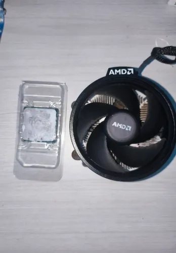 Processador AMD Ryzen 5 PRO 4650G AM4 (Com Vídeo Integrado) + Cooler Box AMD