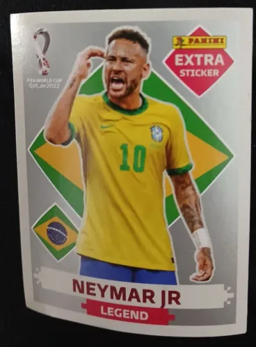 Figurinha da copa da Rússia 2018 com 2 legends