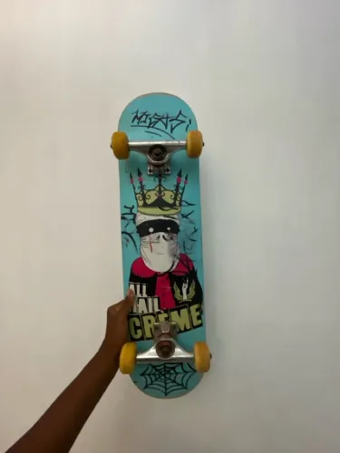 Skate seminovo usado poucas vezes
