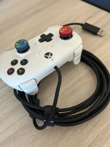 Controle com fio 8Bitdo (USB)