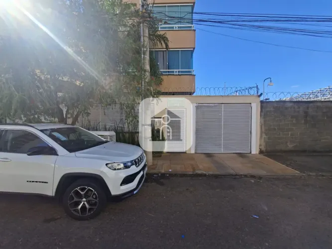 Apartamento para locação e venda no bairro Santa Mônica