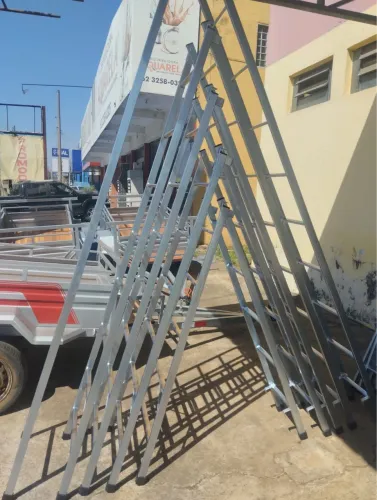 Escada Extensiva em Metalon Galvanizado 