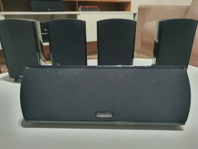 Conjunto de caixas Definitive Techinologic 