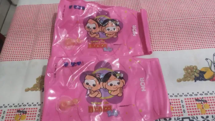 Boia para menina 1 par usada.