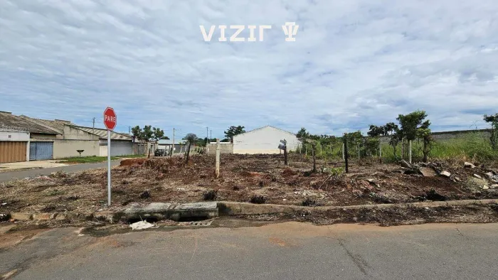 Oportunidade lote esquina com 547,50m² na Av. C-01 ao lado do Centro de Especialidades, St