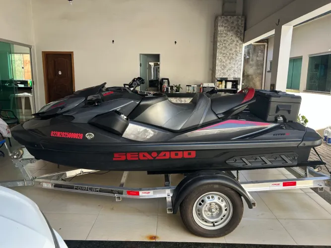 Jet ski Gtr x 300 RS 24/24 