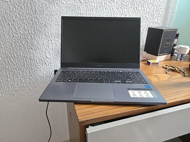 Notebook novo SAMSUNG