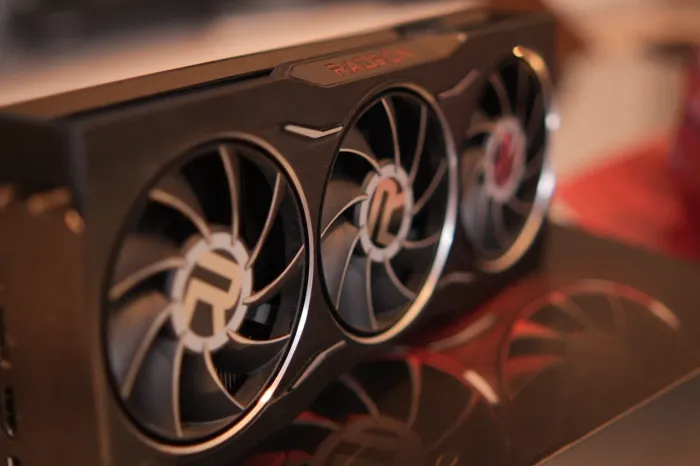 AMD RX 6750XT Limited Edition 12GB | Estado de Nova