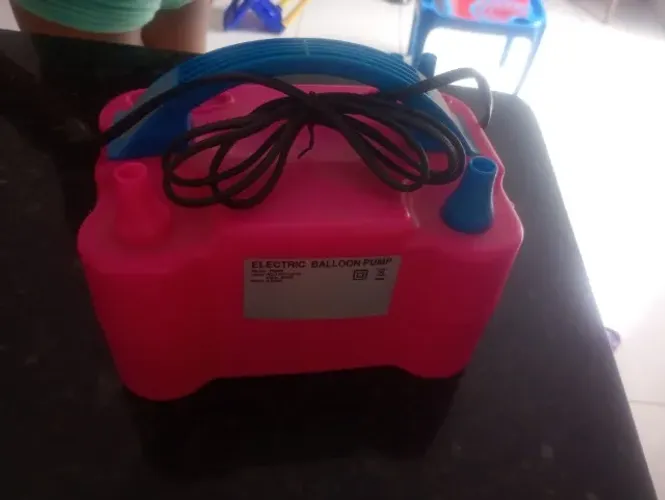 Máquina de encher balões 