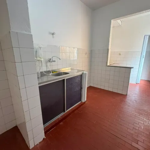 CONJUNTO JORNALISTAS, EM FRENTE A FAMETRO, 1º ANDAR, 2 QUARTOS, 1 VAGA