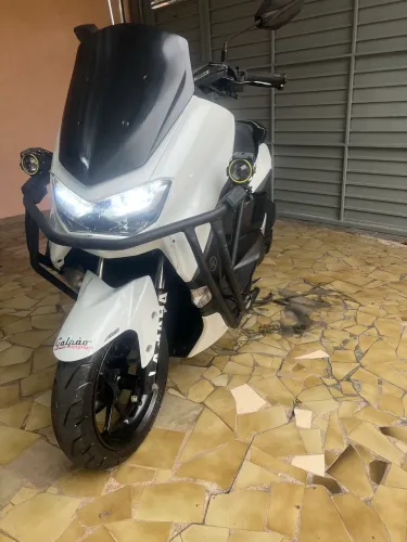 YAMAHA Nmax 160