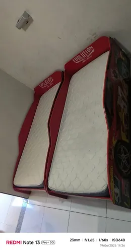 ? Cama de solteiro com nas fotos