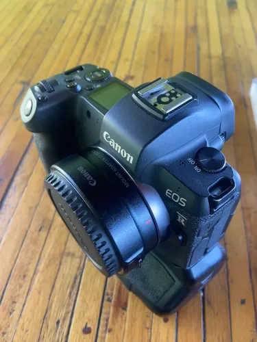 Câmera cânon R mirrorless