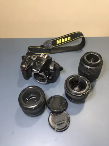 Nikon D5300 + 50mm f/1.8 + 35mm Yongnuo + 18-55mm | Kit Completo